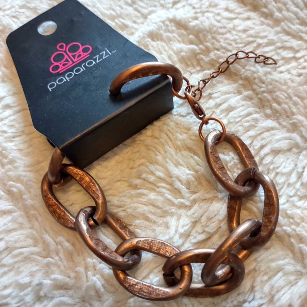 PAPARAZZI Bronze Hammered Bracelet